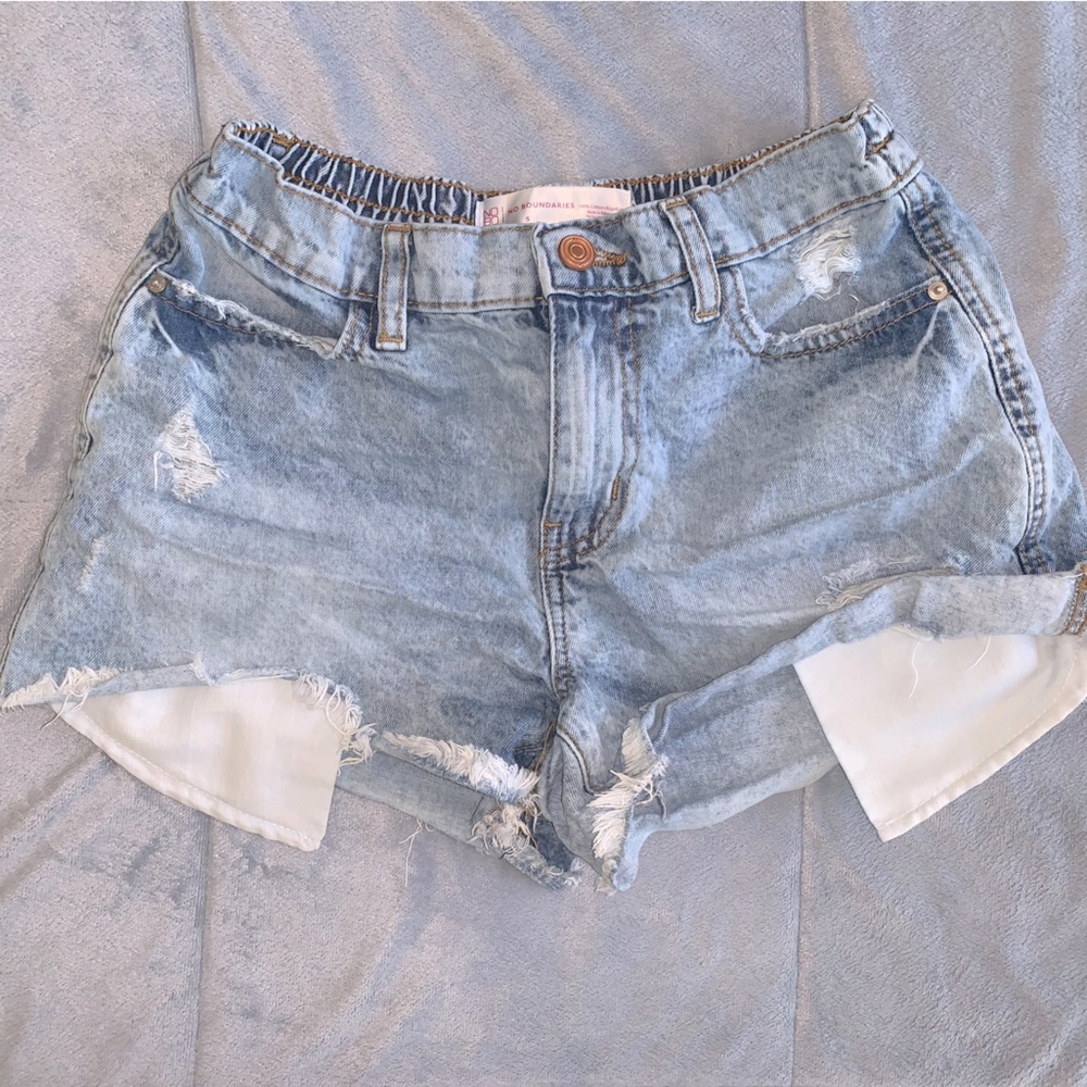 No Boundaries Juniors Cutoff Distressed Jean Shorts Elastic Waist in Back Size 5